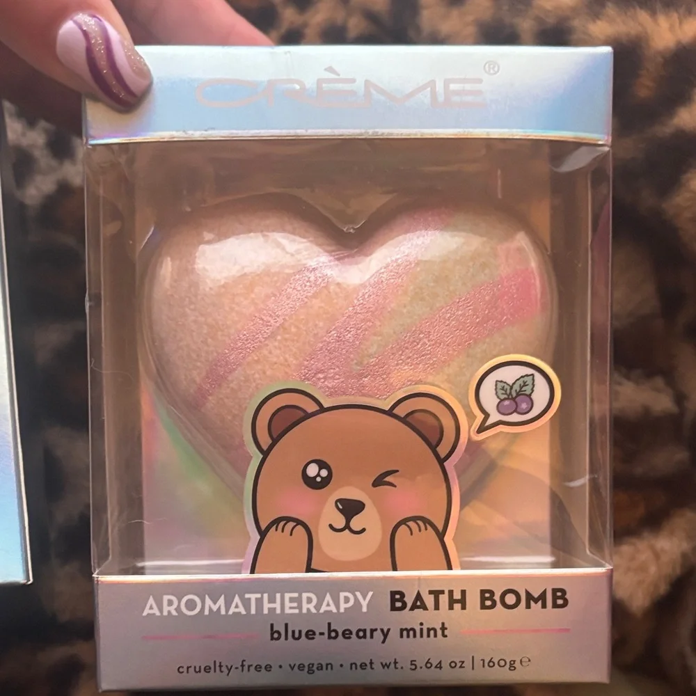 The Creme Shop Blue-Beary Mint Heart Aromatherapy Bath Bomb Set